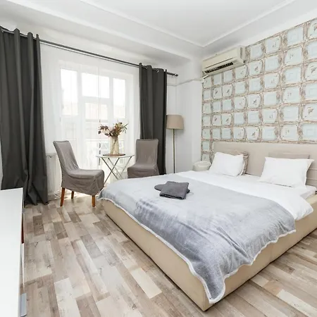 Color Street Blanari 12 Bukarest