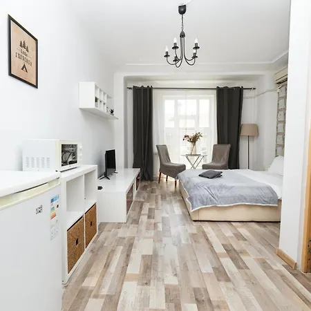 Color Street Blanari 12 * Bukarest