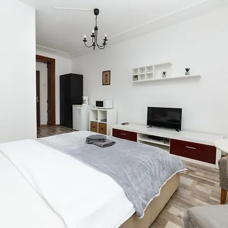 Color Street Blanari 12 Bukarest