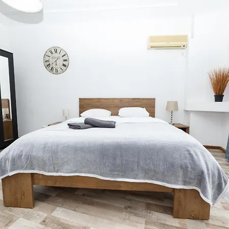 Color Street Blanari 12 *