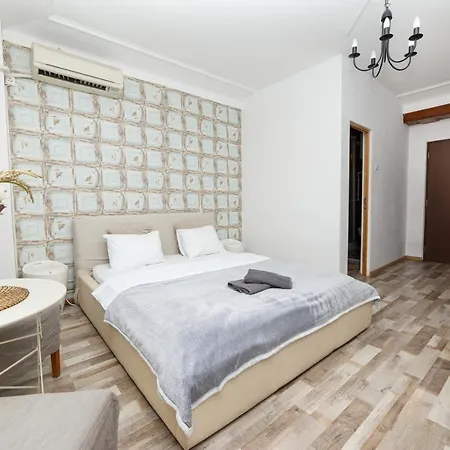 Color Street Blanari 12 Appartement