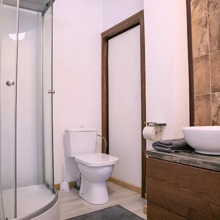 דירה Color Street Blanari 12 בוקרשט