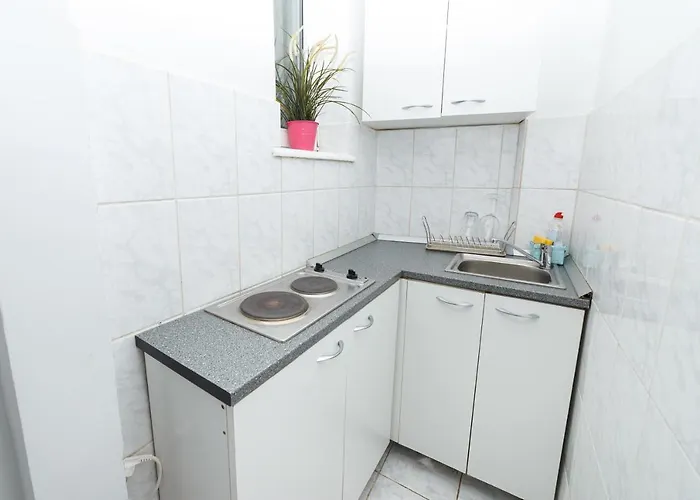 Color Street Blanari 12 * 布加勒斯特