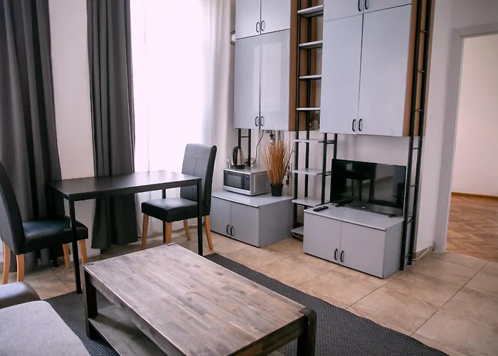 Color Street Blanari 12 Apartman Bukarest