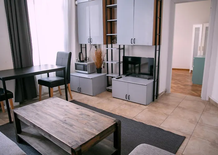 Color Street Blanari 12 *